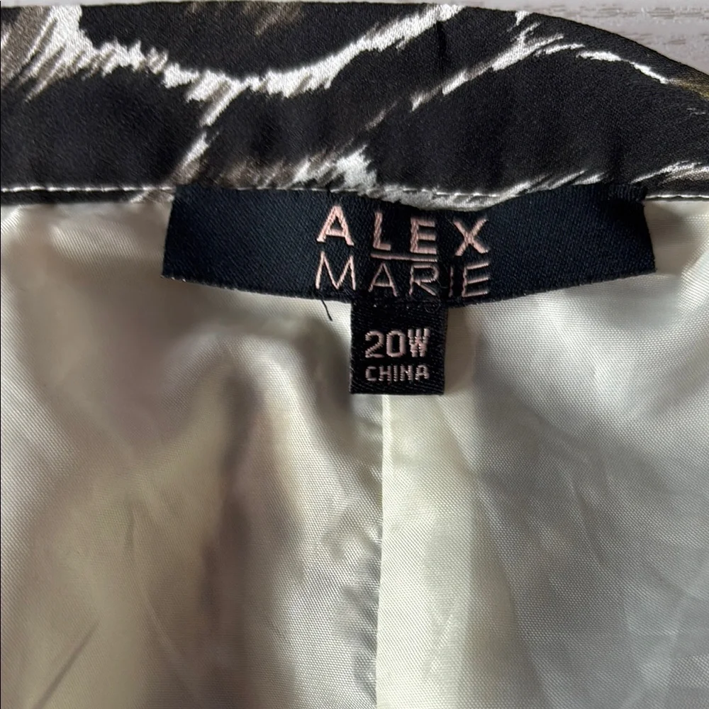 Alex Marie this elegant